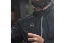Gobik Light Waterproof Jacket Rainy True Black Unisex -SpinGear Winkel 37099164 4