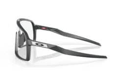 Oakley Sutro Fietsbril Clear To Black Iridium Photocromatic Matte Carbon Unisex -SpinGear Winkel 37108137 3