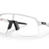 Oakley Sutro Lite Fietsbril Clear To Black Iridium Photochromic Matte White Unisex 1 Oakley Sutro Lite Fietsbril Clear To Black Iridium Photochromic Matte White Unisex -SpinGear Winkel 37108311 0