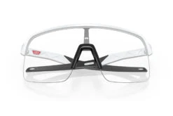 Oakley Sutro Lite Fietsbril Clear To Black Iridium Photochromic Matte White Unisex -SpinGear Winkel 37108311 5